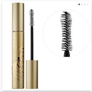 Stila Huge Extreme Lash Mascara